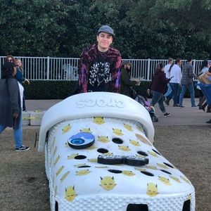 Meet your Posher, Aaron